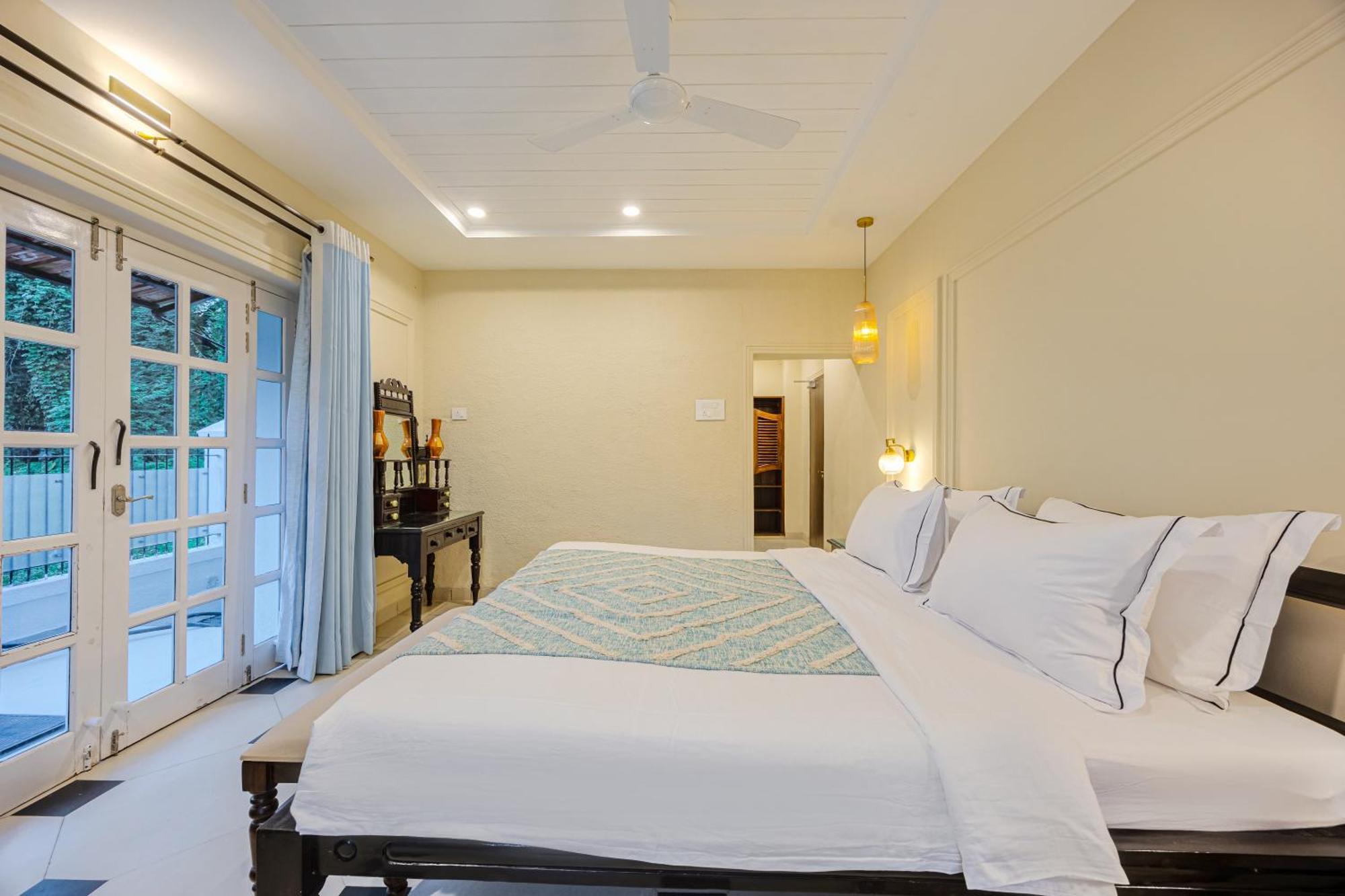 קנדולים Elivaas 4 Bhk Villa Near Beach With Private Pool & Bar - Casa Boa Vida מראה חיצוני תמונה